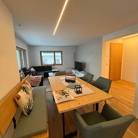 Grossdorf Haus Annaアパートメント エクステリア 写真